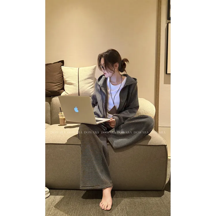 大婉酱微胖定制【休息日】慵懒套装运动连帽外套百搭直筒裤女 2769D