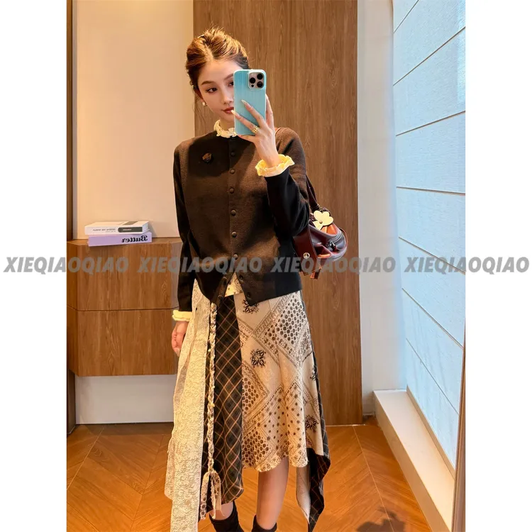 谢荞荞「秋野花集」绵羊毛秋季新款立体小花拼接木耳边长袖针织开衫