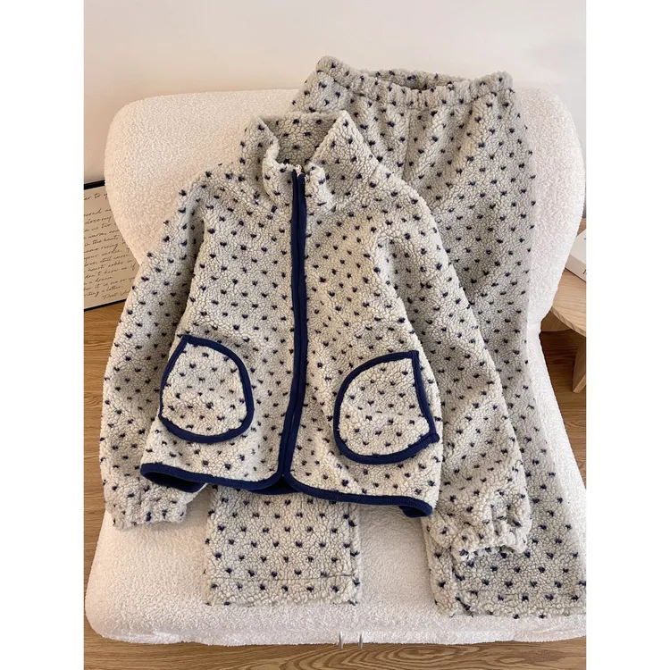 复古波点撞色边米粒绒睡衣女款秋冬季舒适保暖家居服套装可外穿