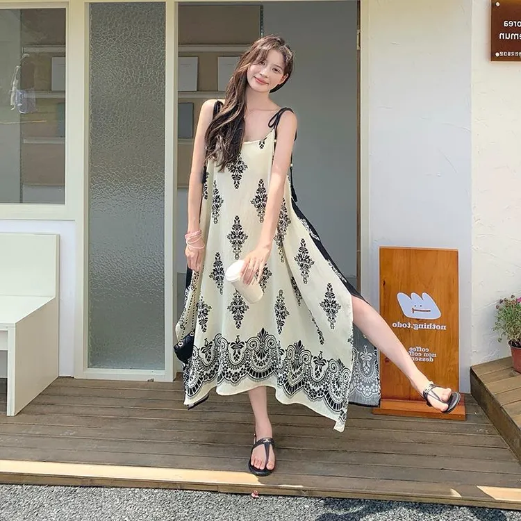 出游轻奢假连衣裙女2025新款冷淡系独特别致超好看独特漂亮裙子