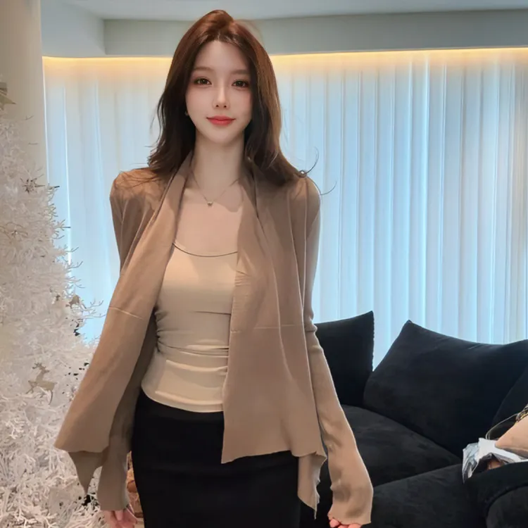 LINQI【韩系套装】卡其色长袖开衫外套吊带背心女秋季休闲套装气质