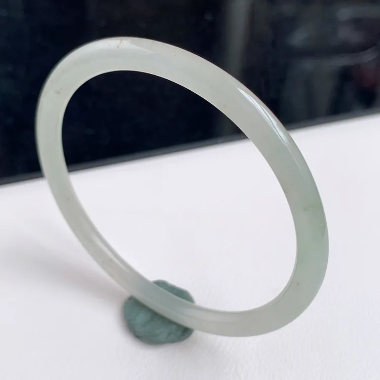 缅甸天然A货翡翠冰润糖底细圆条叮当手镯55-56圈口扁圆玉镯冰透