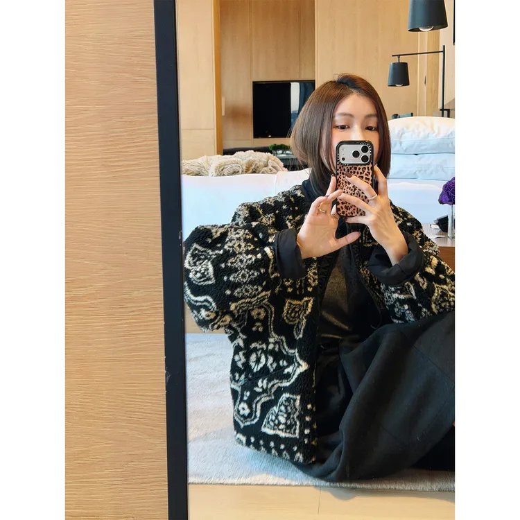 【唐悠悠】双面穿！防水防静电加厚保暖颗粒绒提花复古毛毛外套上衣