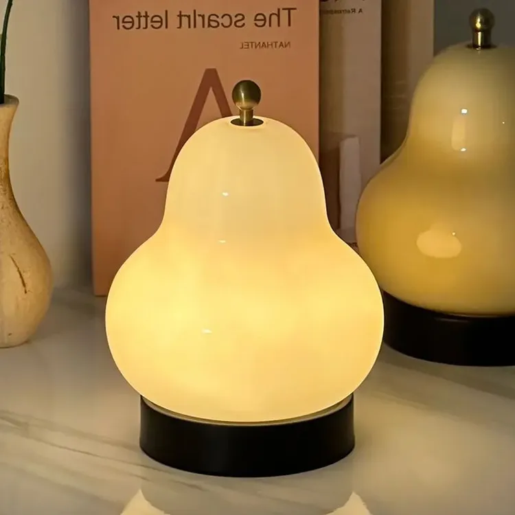 中古法式家庭奶油梨子台灯触摸便携充电氛围情侣高颜值小夜灯房间
