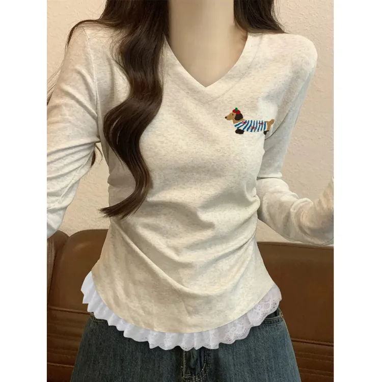 清仓捡漏~2025秋款设计感蕾丝边V领长袖T恤女修身收腰甜辣妹上衣