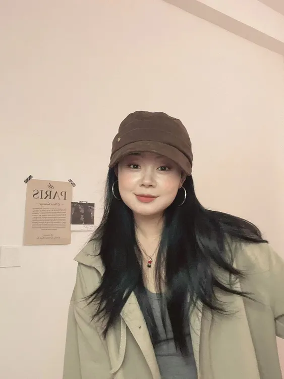 麂皮绒宽帽檐马术帽新款秋冬琥珀流光报童帽显脸小复古帽子