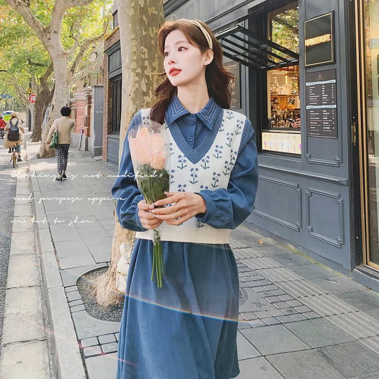 【春款现货】高级感两件套蓝色碎花马甲连衣裙-D03--