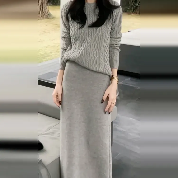 超好看的灰色针织毛衣连衣裙子女2026新款秋冬韩式搭配一整套长裙