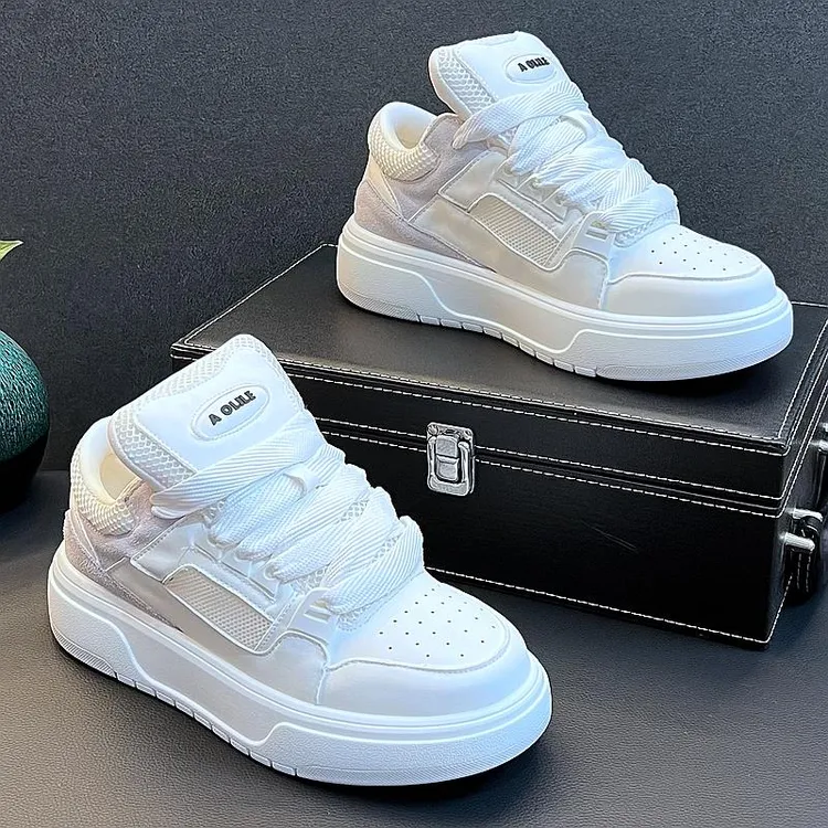 卡傲臻潮牌男鞋简约百搭板鞋2025新款小白鞋青年休闲鞋男低帮鞋