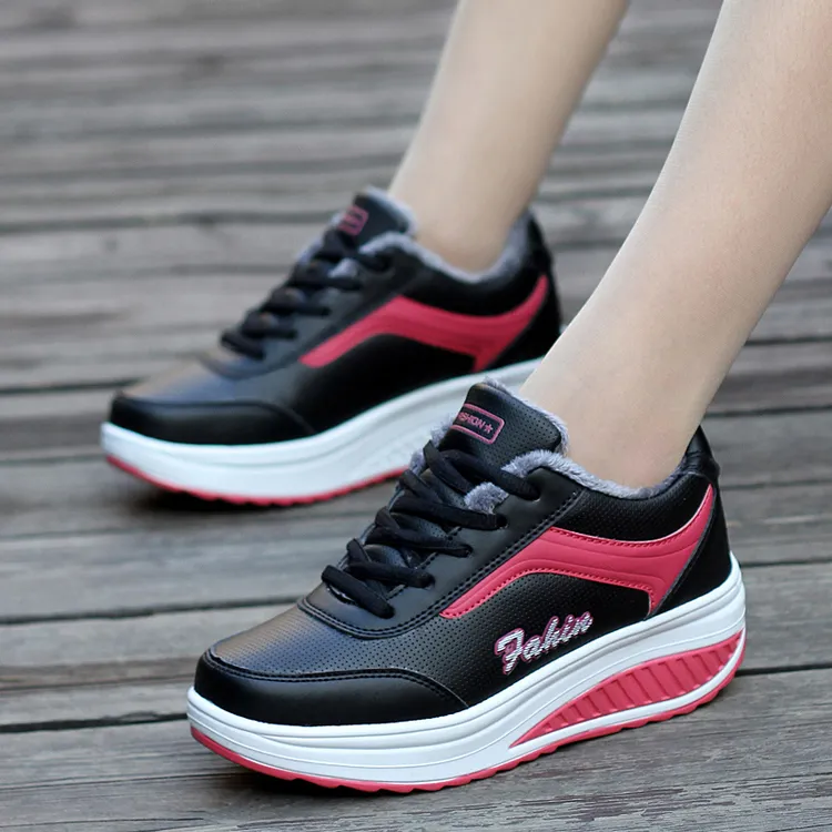 厚底女鞋加绒摇摇鞋皮面防水妈妈鞋舞蹈鞋增高女鞋运动旅游鞋冬季