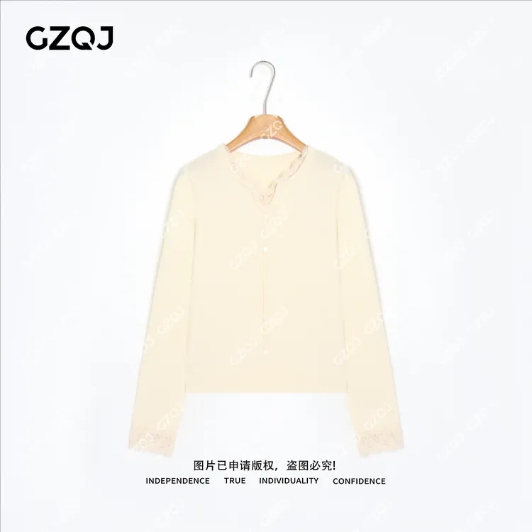 老琴私服【罗曼记忆】甜美冬季新款时尚百搭蕾丝拼接针织衫女  7616
