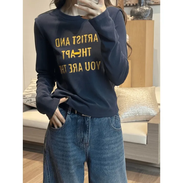 2025新款韩系减龄INS风秋季百搭显瘦圆领打底衫字母T恤女时尚上衣