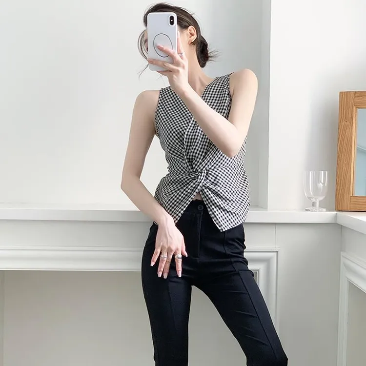 淑萸薄款老钱风亲肤黑白格子马甲女夏季高端洋气扭结设计感背心