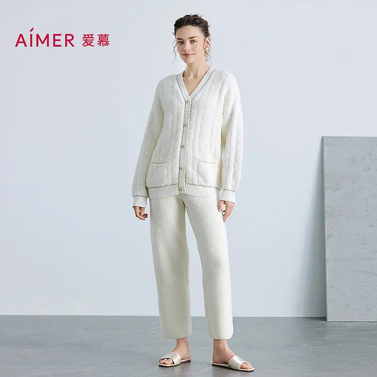 爱慕太妃拿铁V领开衫长袖分身套装AM46B761