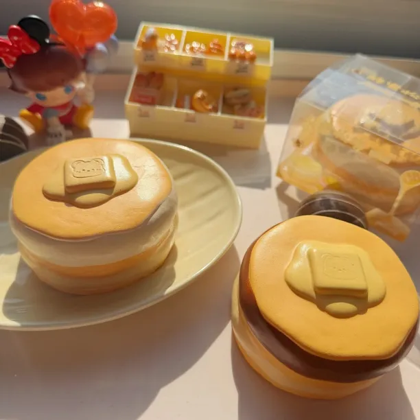 巧克力奶油松塔慢回弹软嫩解压玩具仿真食物食玩可爱礼物squishy