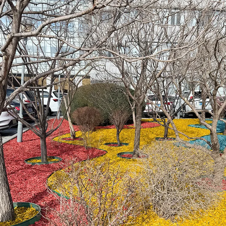 彩色木屑木块木丝彩色有机覆盖物绿化景观户外造景铺面林下覆盖物