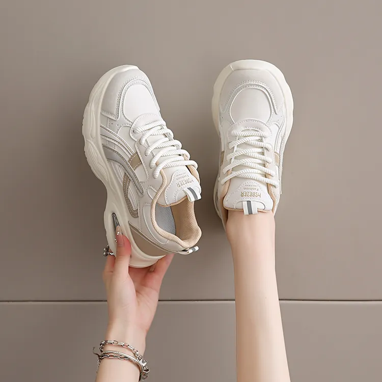 软底真皮运动跑步鞋女2024新款秋季爆款显脚小码34学生百搭老爹鞋