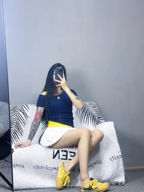 春夏短袖纯色条纹杂志风套装拼接显瘦百搭时尚常规款单肩T恤