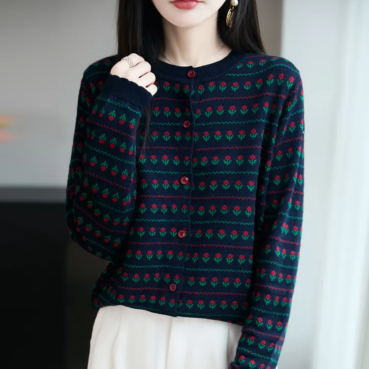 胖mm春秋宽松大码女士薄款外搭针织开衫2025早秋新款短款毛衣外套