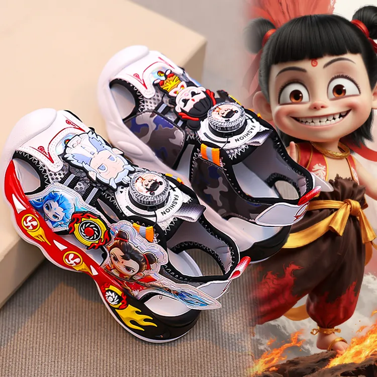 ABC哪吒敖丙童鞋夏季男童凉鞋2025新款帅气发光凉拖儿童沙滩鞋子