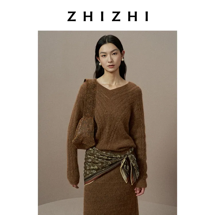致知 恨春迟 羊驼毛V领镂空绞花套衫慵懒氛围感25冬新ZZ2EWKZL141