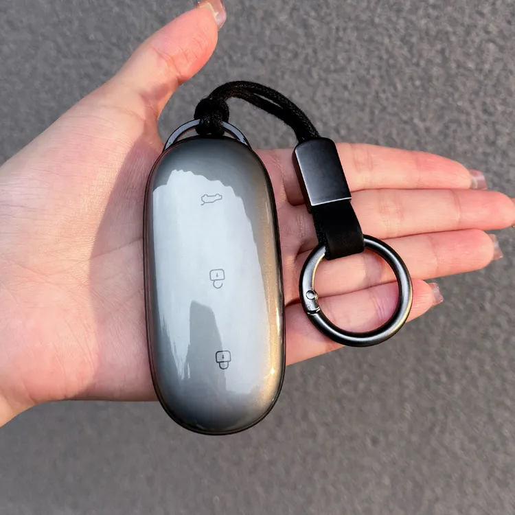 适用理想新款one钥匙套L6/L7/L8/L9专用汽车内饰品保护钥匙包壳扣