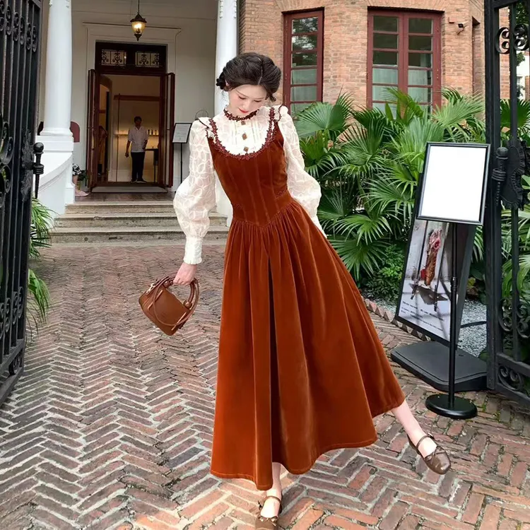 【柏林少女】长袖连衣裙女秋季高端气质流行风格梨形伯克利少女裙子