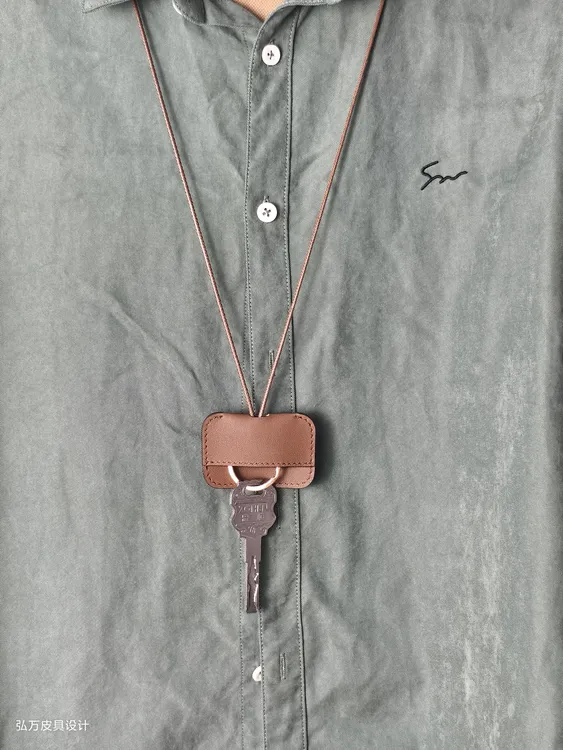 时尚小卡包经典迷你小包白色纯色钥匙包轻奢小众法式肩包真皮简约