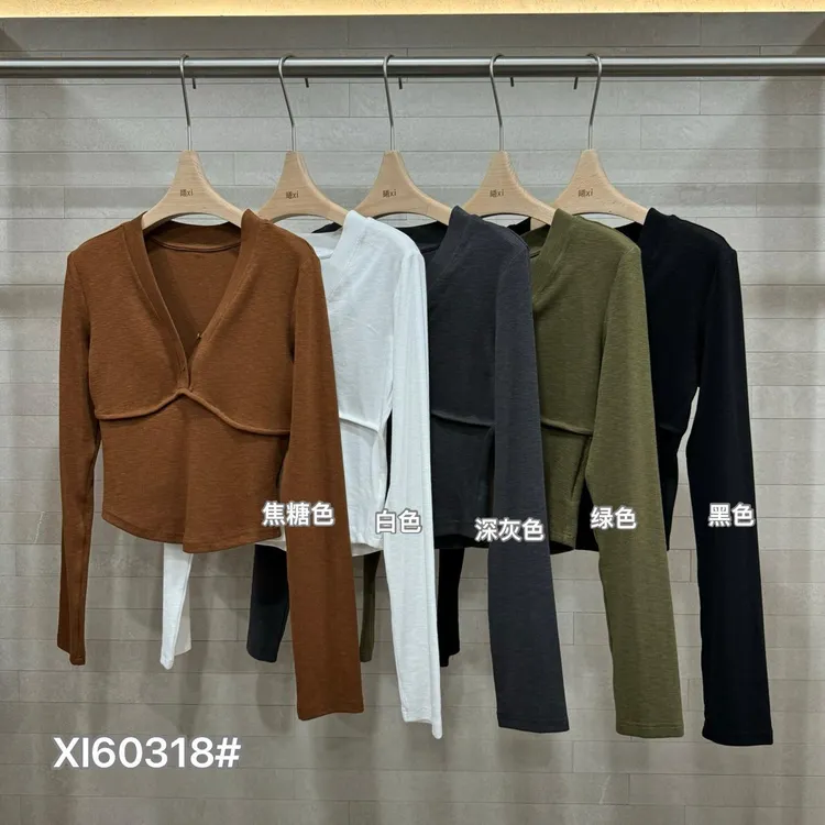 杨杨 曦XI-60318（V领鱼骨T）美式V领超好看修身显瘦辣妹上衣