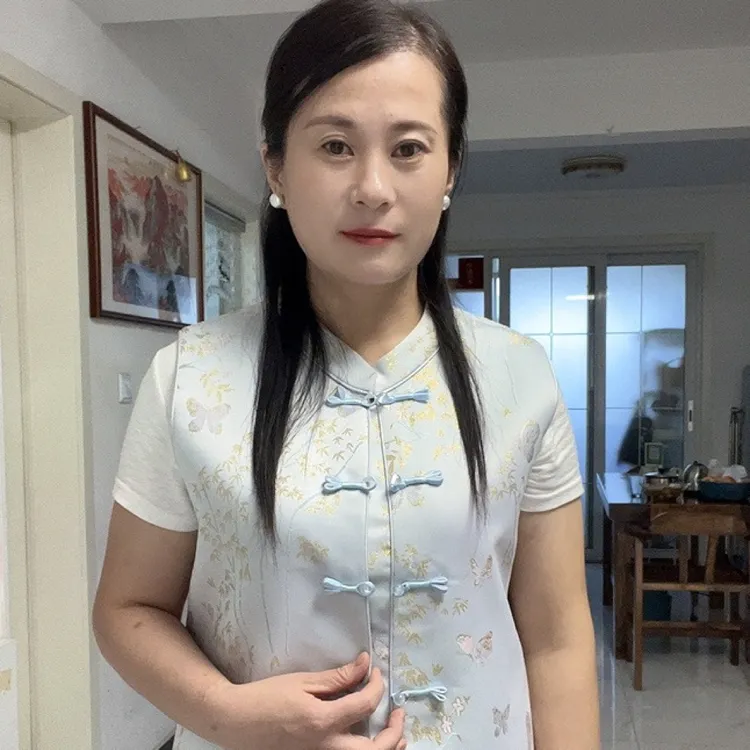 亿芬澜立领中式国风马甲