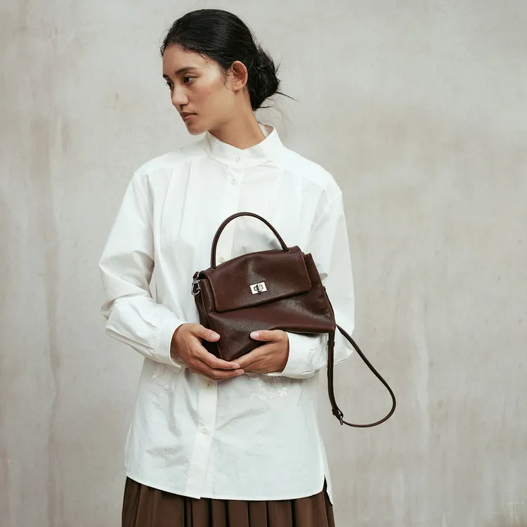 AVALEA葳里 头层植鞣牛皮手提包 邮差包单肩真皮女包 升级版中号