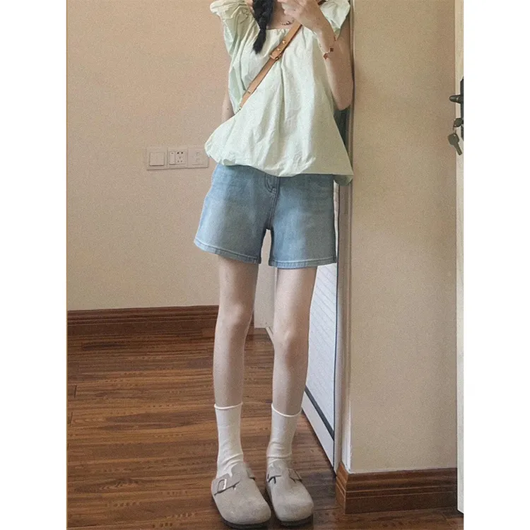 水洗浅色牛仔短裤女2025夏季新款高腰宽松显瘦百搭a字阔腿热裤子