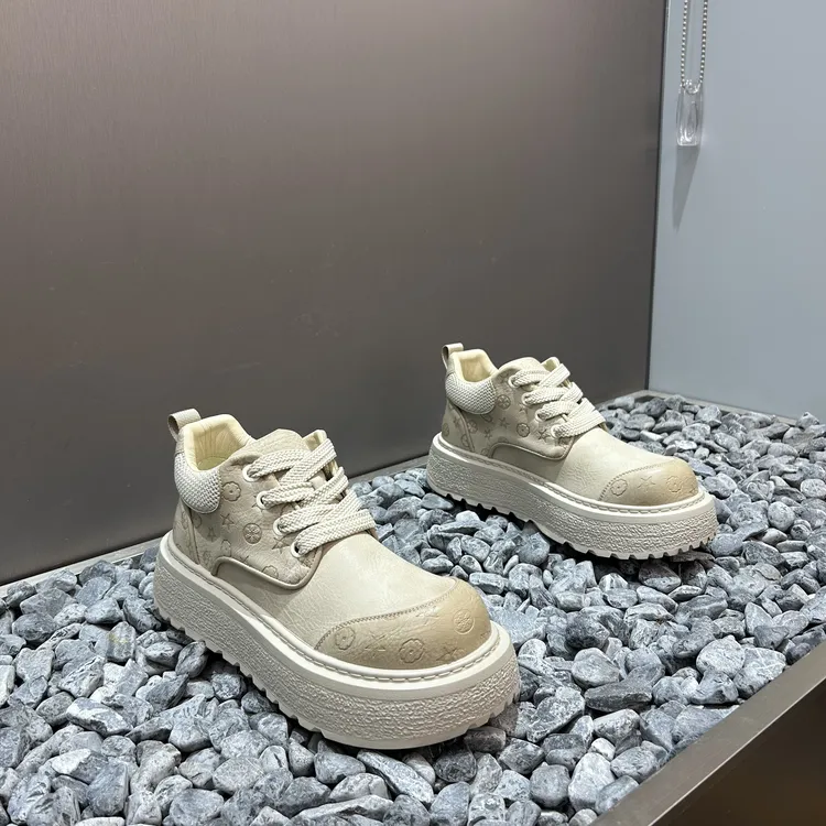 2025冬季新款男士单棉同款加绒保暖印花软皮轻便软底防滑中帮皮鞋