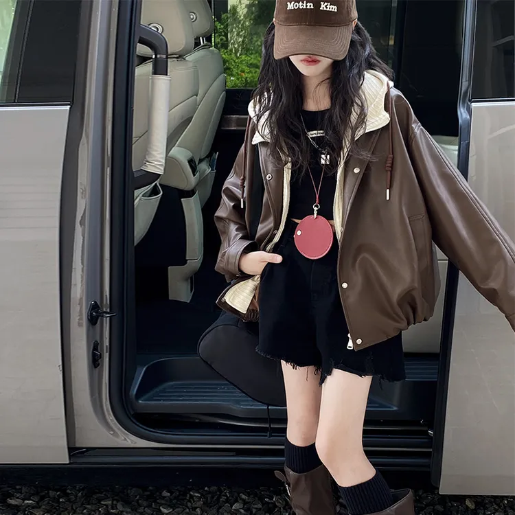 女童皮衣外套2025新款秋冬季超有范假两件连帽皮夹克潮酷女孩上衣