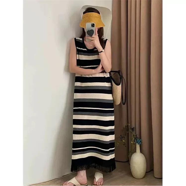 外单～圆领针织无袖针织连衣裙，百搭，显瘦，均码