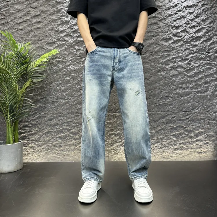2025秋季美式休闲复古破洞浅蓝色牛仔裤潮流百搭男直筒宽松阔腿裤