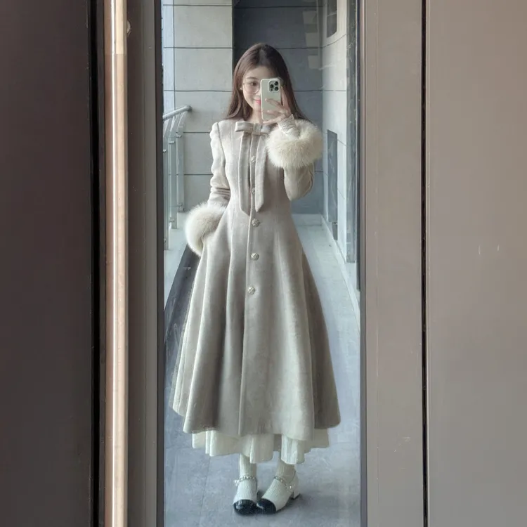 法式高级感蝴蝶结毛毛袖毛呢外套女秋冬收腰超好看中长款呢子大衣