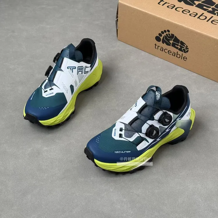 加拿大高端双纽扣防泼水鲨鱼齿防滑耐磨全地形户外徒步越野跑鞋