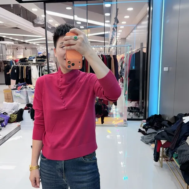 超亲肤不痒不扎9色半高领斜扣毛衫8319品