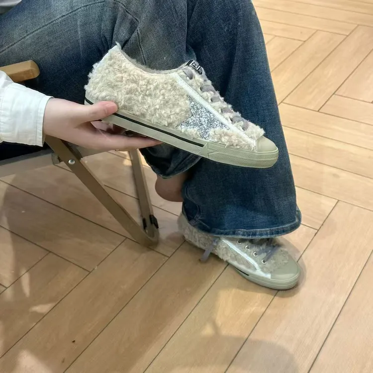 2025冬季新款星星加棉加厚毛毛鞋复古做旧星星小脏鞋百搭滑板鞋