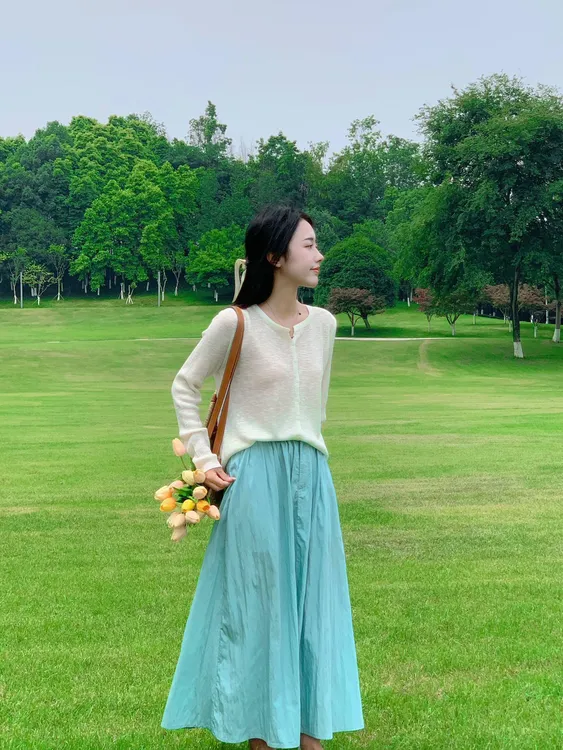 2025早春温柔风穿搭一整套减龄针织开衫上衣百搭半身裙气质两件套