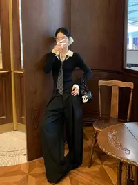 【米妮】“经典绞花”假两件针织衫衣内搭修身短款长袖小上衣(带丝巾