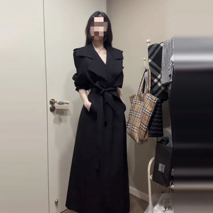 韩系高级感黑色长款风衣女秋冬季2025新款巨好看系带收腰大衣外套