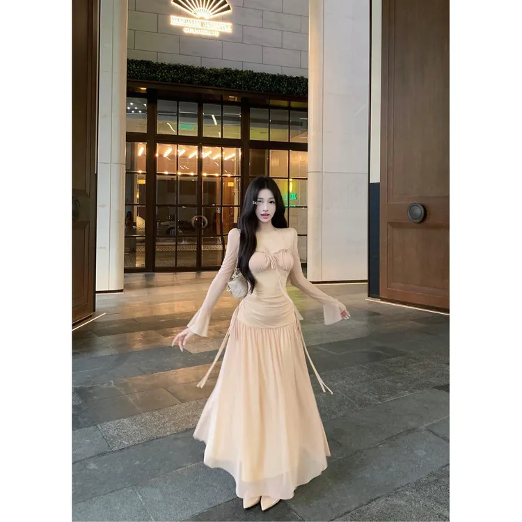 巧克少女法式网纱拼接长袖连衣裙女夏季气质收腰绝美A字裙长裙子