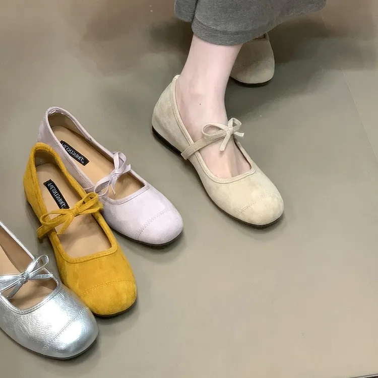 复古法式百搭浅口网红单鞋女2025秋季新款配裙子高级感玛丽珍鞋子