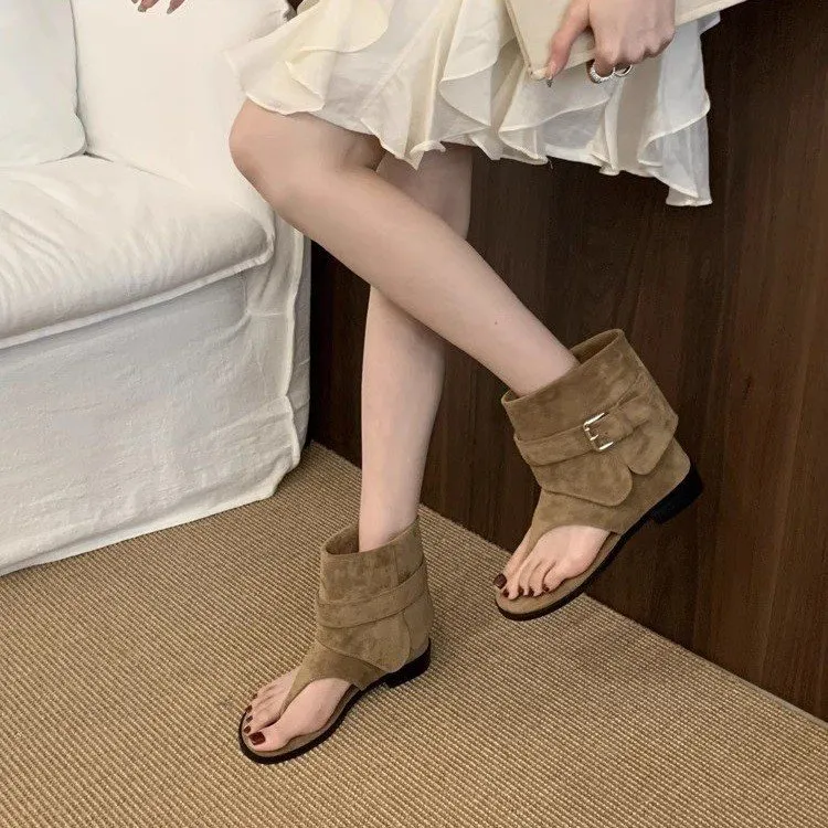 新款宽松平底法式短靴女2025夏季时尚百搭人字夹趾凉鞋套筒凉靴