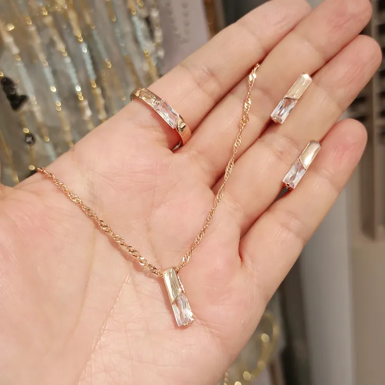 铜合金项链 铜镀585紫金高颜值简约小众精致三件套白色锆石轻奢