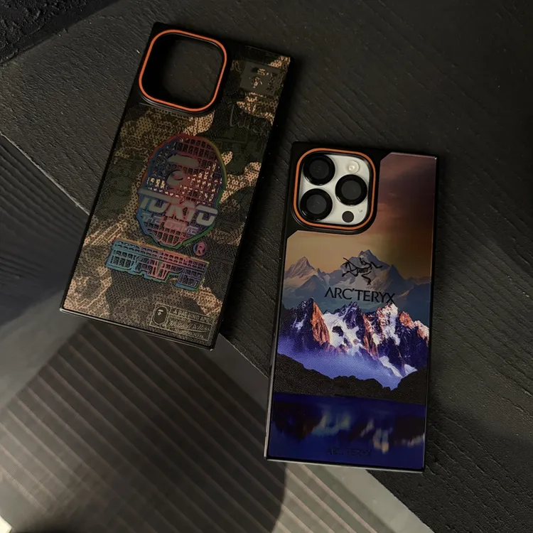 潮牌烫银骨头鸟适用苹果16新款15ProMax方形壳iphone14浮雕手机壳