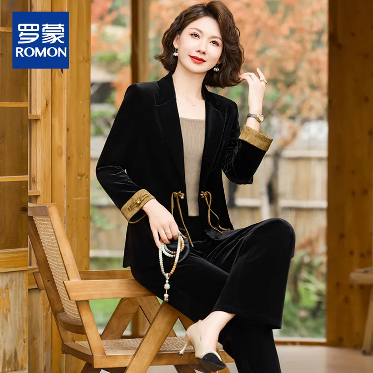 妈妈秋装金丝绒套装女2025新款中年春秋洋气中式国风秋冬西装外套