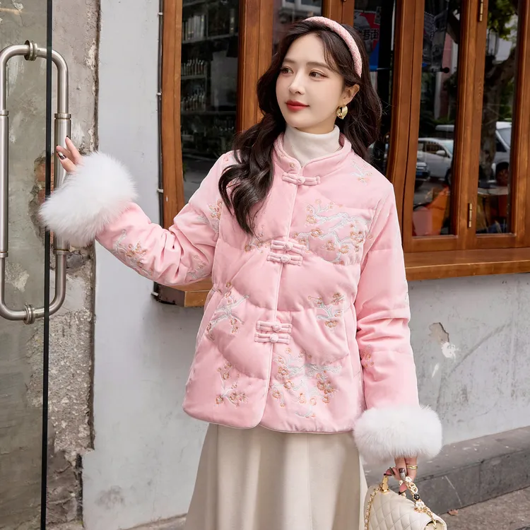 新中式国风刺绣羽绒服女2025冬新款狐狸毛袖口白鸭绒外套259908